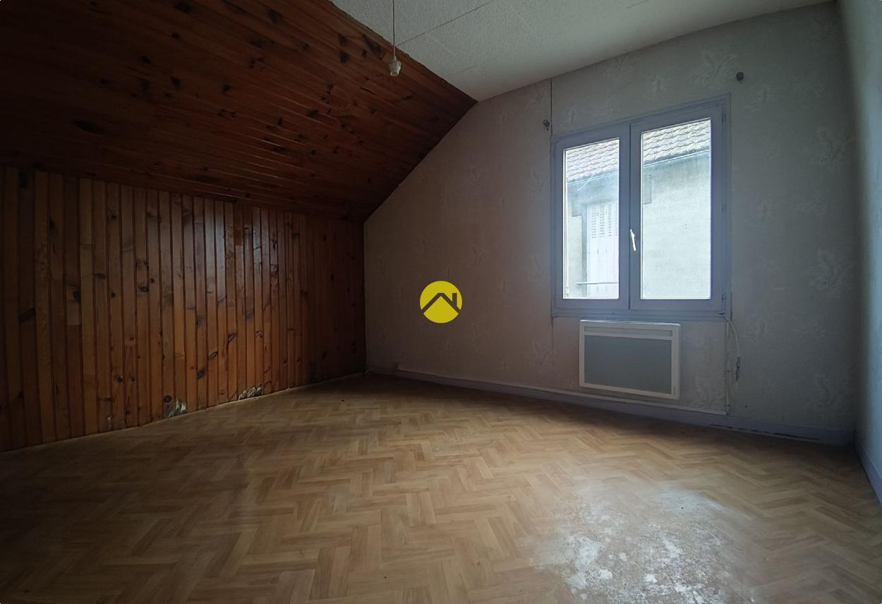 Appartement 8 pièces 155 m² à Beffes, photo 10