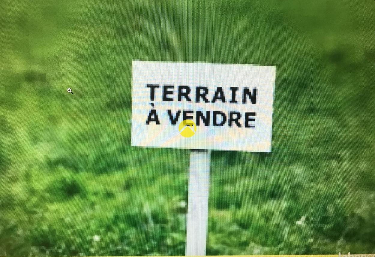 Terrain 262 m² · à Bourges · 262 m² · 28 500 €