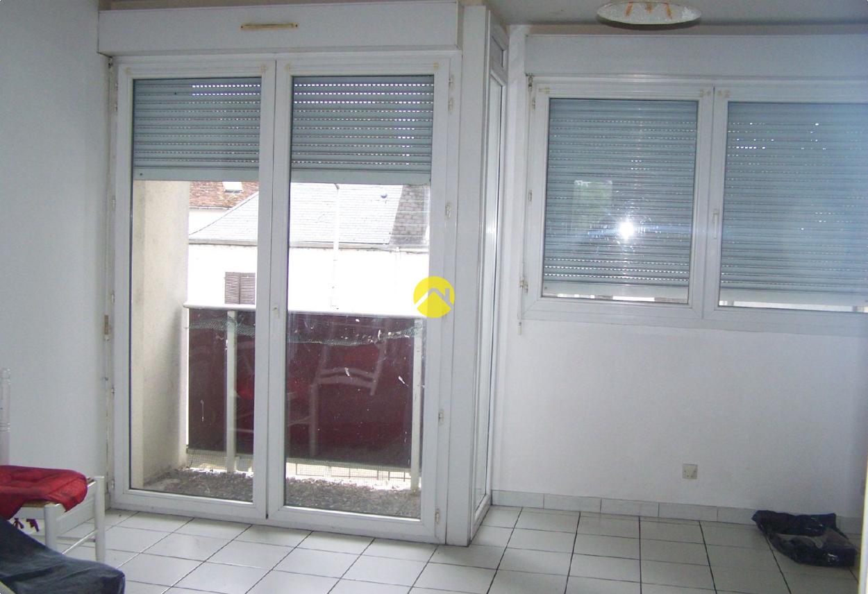 Appartement 3 pièces 50 m² à Saint-Florent-sur-Cher, photo 2