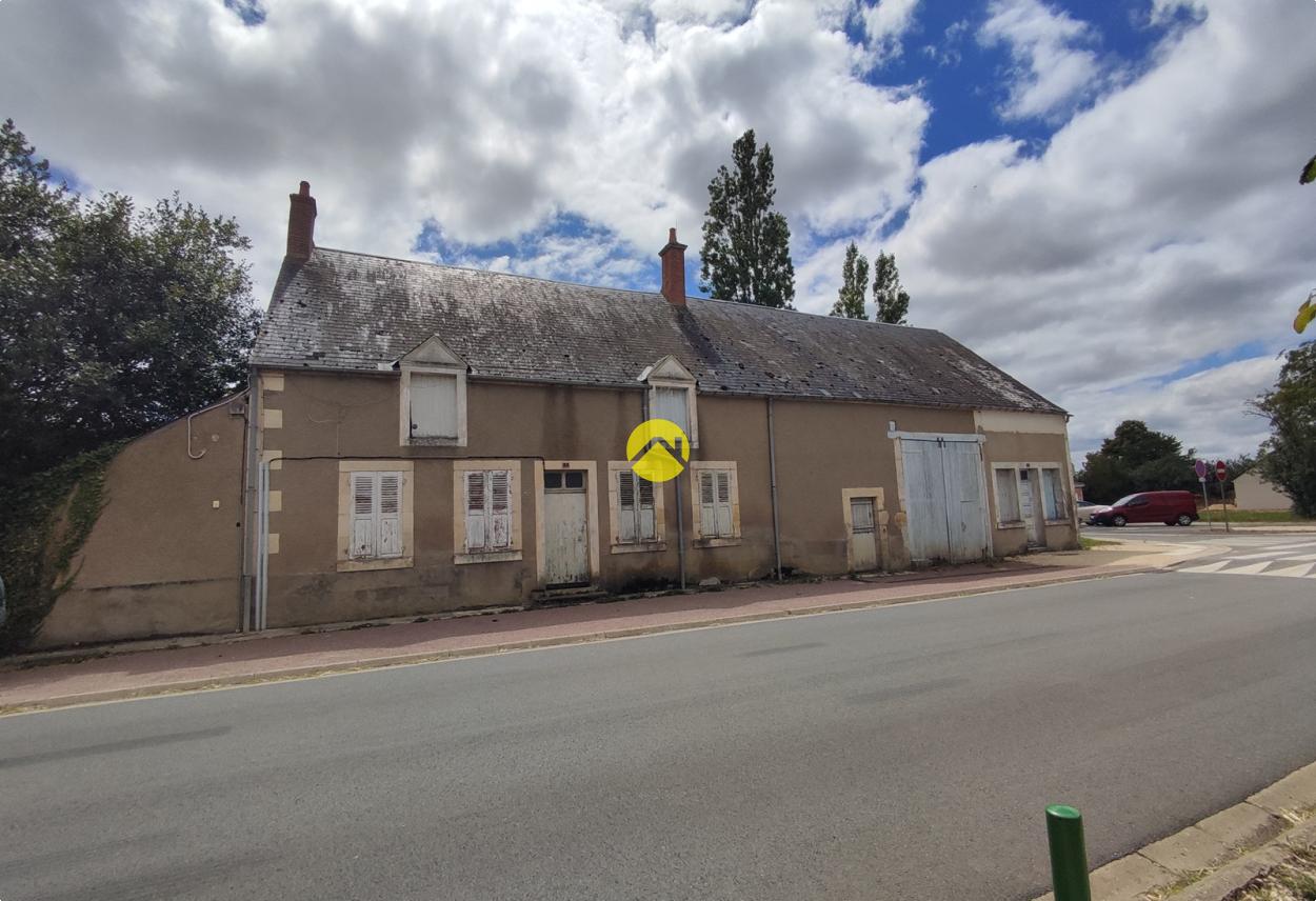 Maison 12 pièces 170 m² · à Levet · 170 m² · 37 500 €