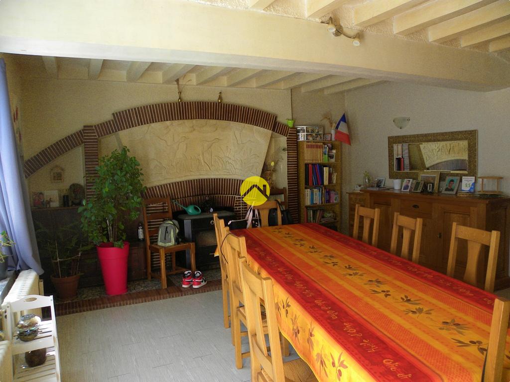 Maison 9 pièces 195 m² à Lere, photo 2