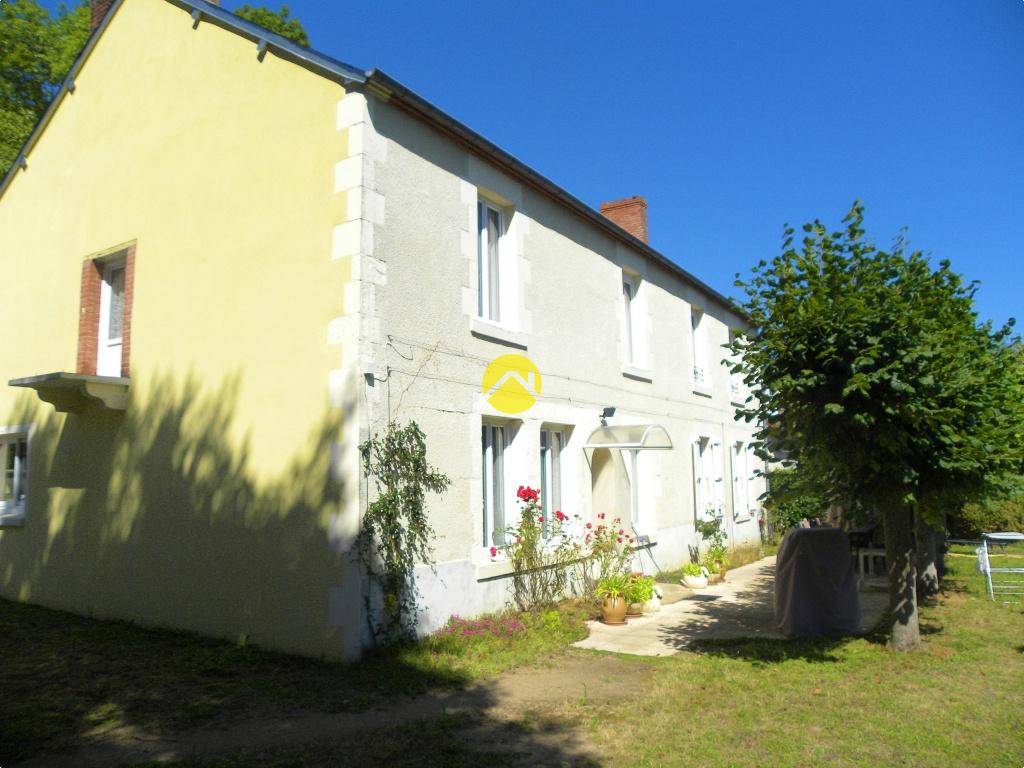 Maison 9 pièces 195 m² · à Lere · 195 m² · 254 400 €