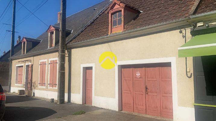 Maison 8 pièces 130 m² · à Ourouer-les-Bourdelins · 130 m² · 67 500 €