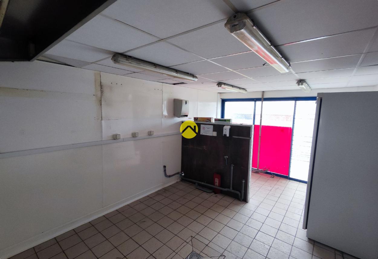 Immeuble 7 pièces 160 m² à Beffes, photo 19