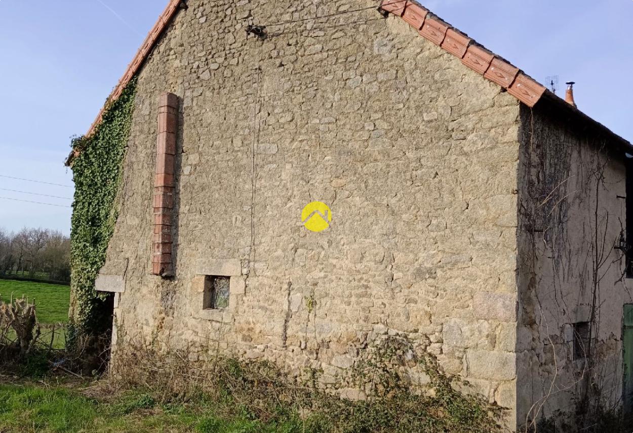 Parking 1 pièce 80 m² à Crozon-sur-Vauvre, photo 2