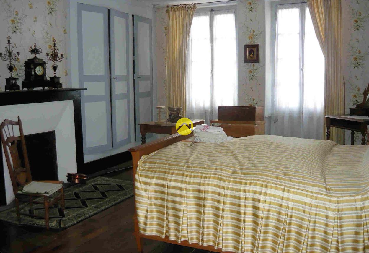 Maison 6 pièces 180 m² à Dun-le-Palestel, photo 7