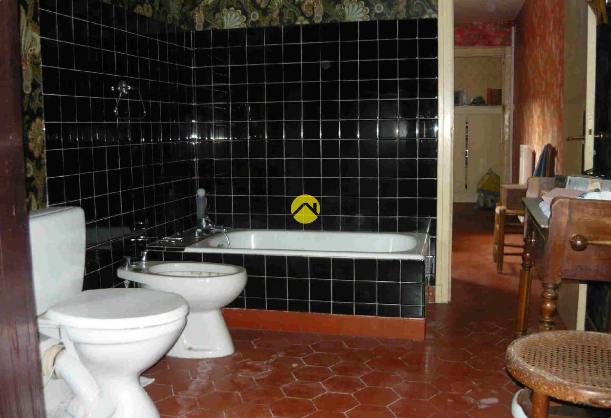 Maison 6 pièces 180 m² à Dun-le-Palestel, photo 6