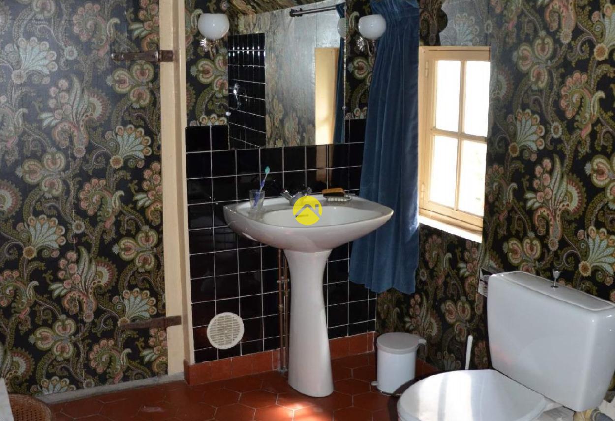 Maison 6 pièces 180 m² à Dun-le-Palestel, photo 8