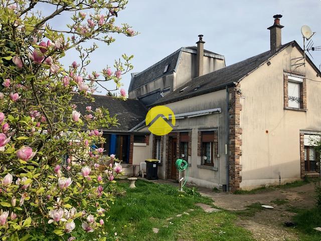Maison 11 pièces 226 m² · à Henrichemont · 226 m² · 199 000 €