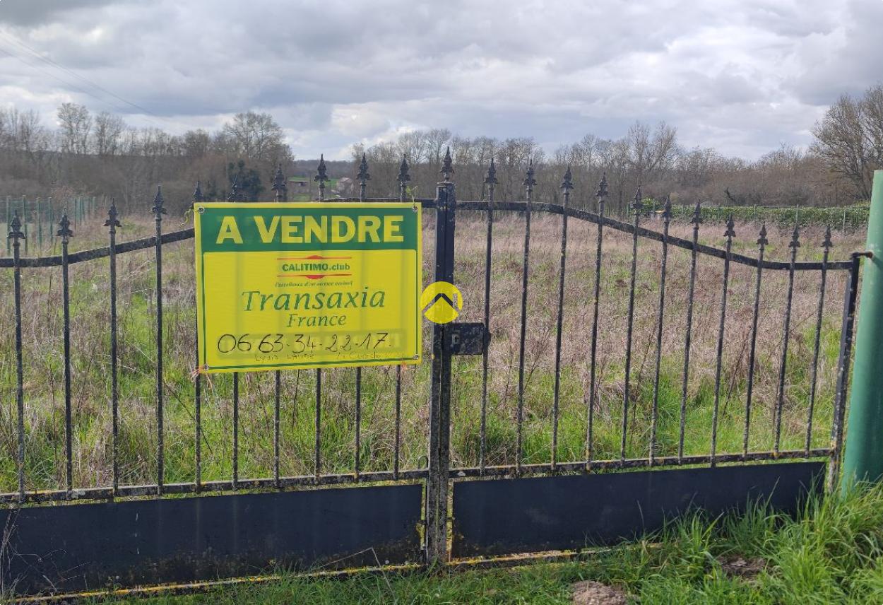 Terrain 1000 m² · à La Guerche sur l'Aubois · 1 000 m² · 17 000 €