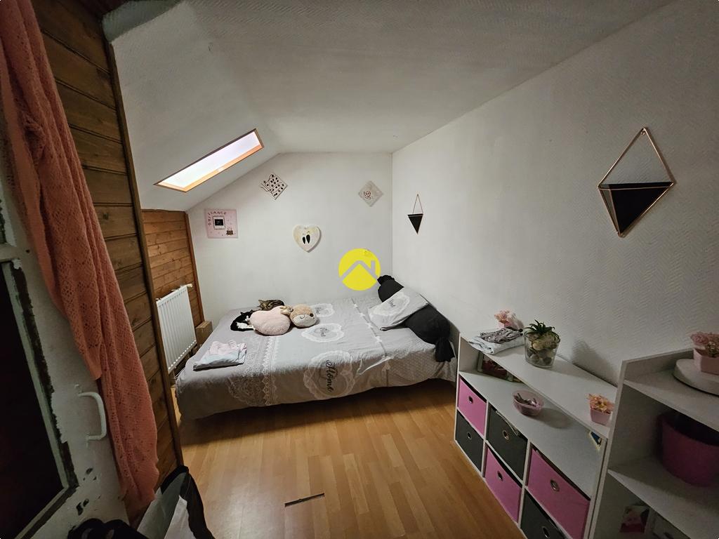 Immeuble 6 pièces 120 m² à Nérondes, photo 15