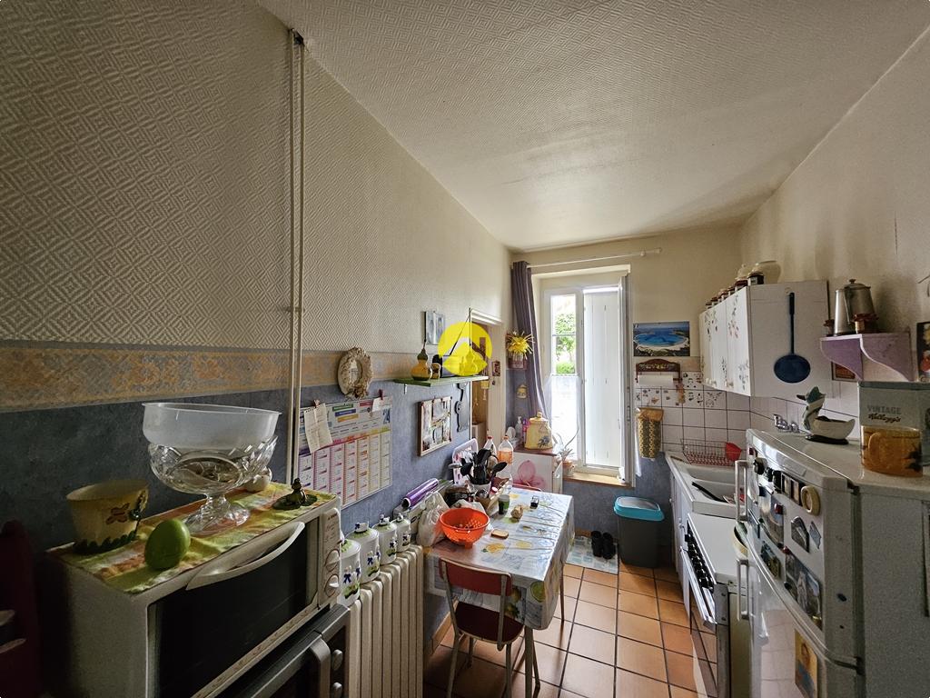 Immeuble 6 pièces 120 m² à Nérondes, photo 10