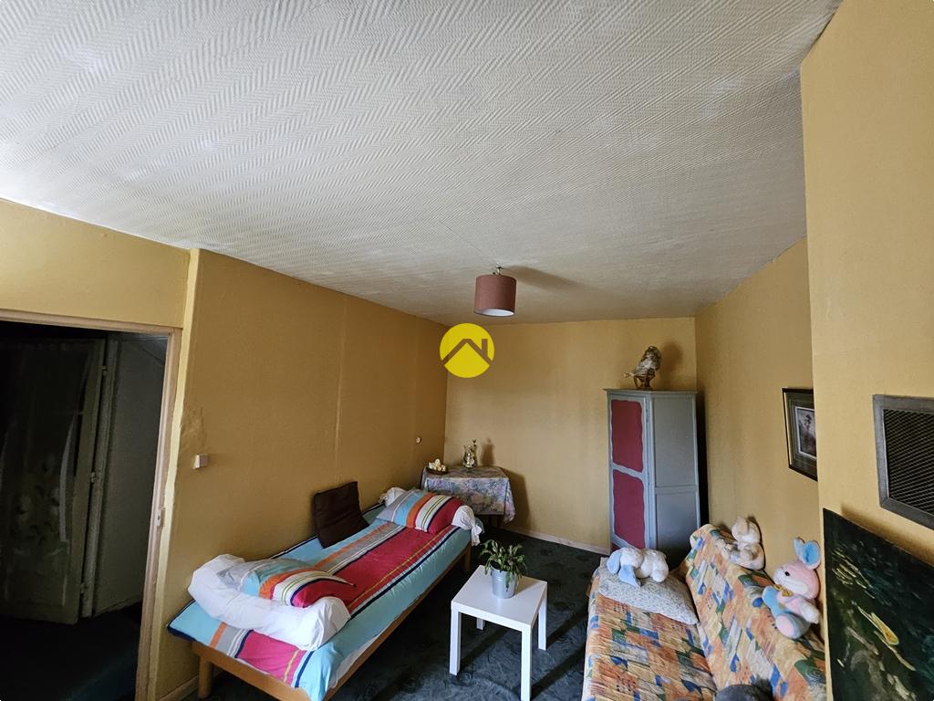 Immeuble 6 pièces 120 m² à Nérondes, photo 8