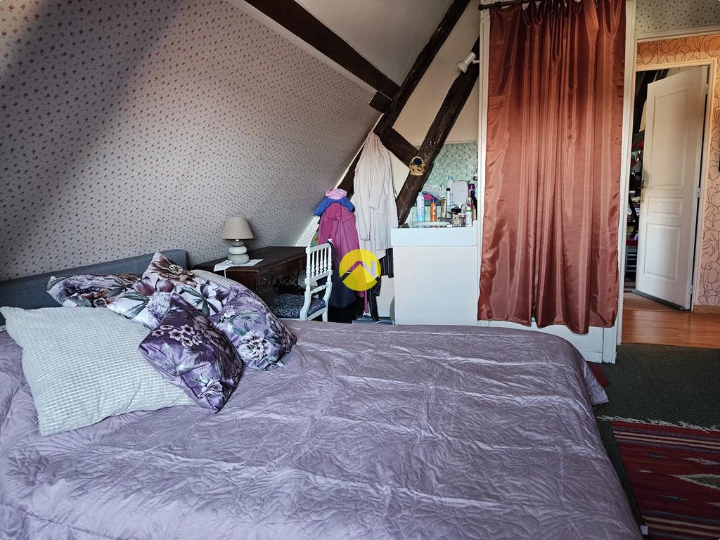 Maison 5 pièces 450 m² à Chateaumeillant, photo 10
