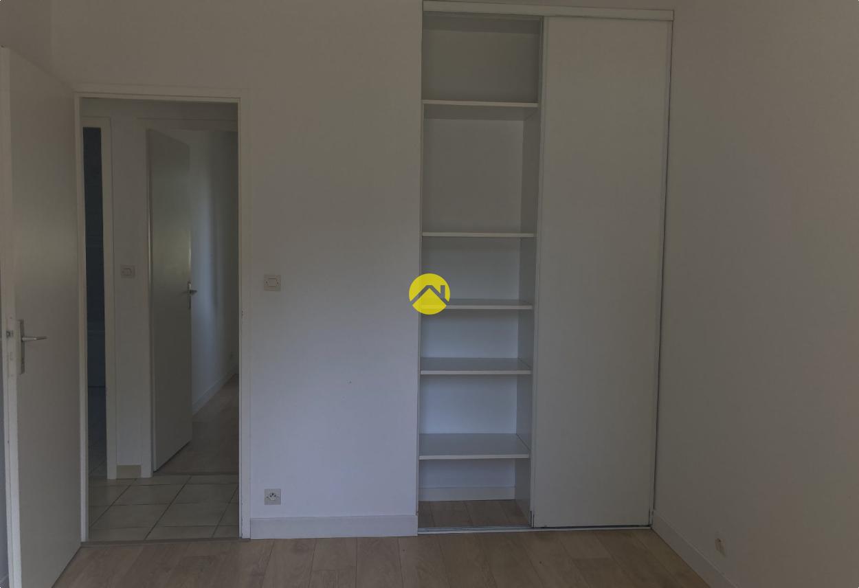 Maison 4 pièces 70 m² à Avord, photo 6