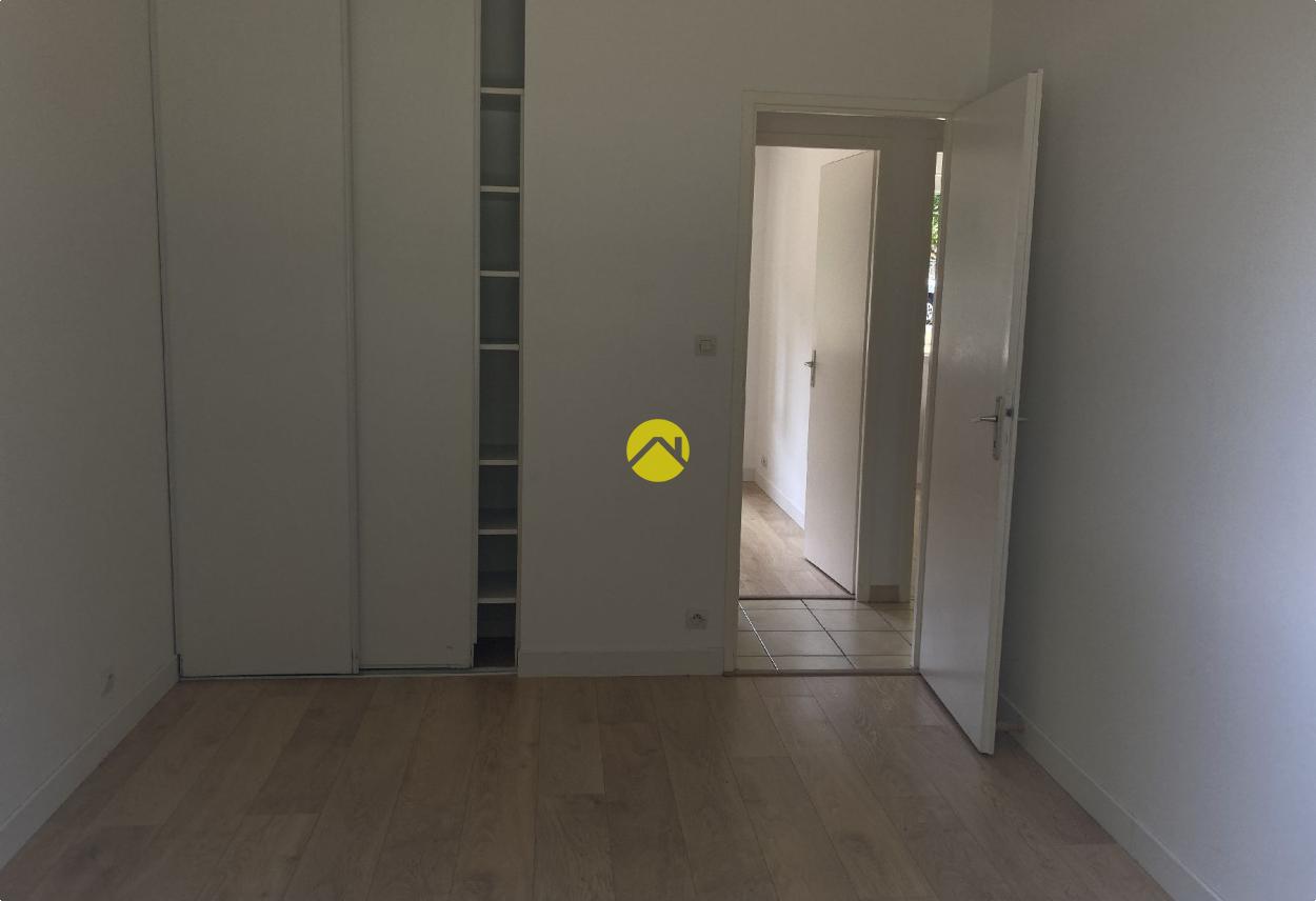 Maison 4 pièces 70 m² à Avord, photo 5