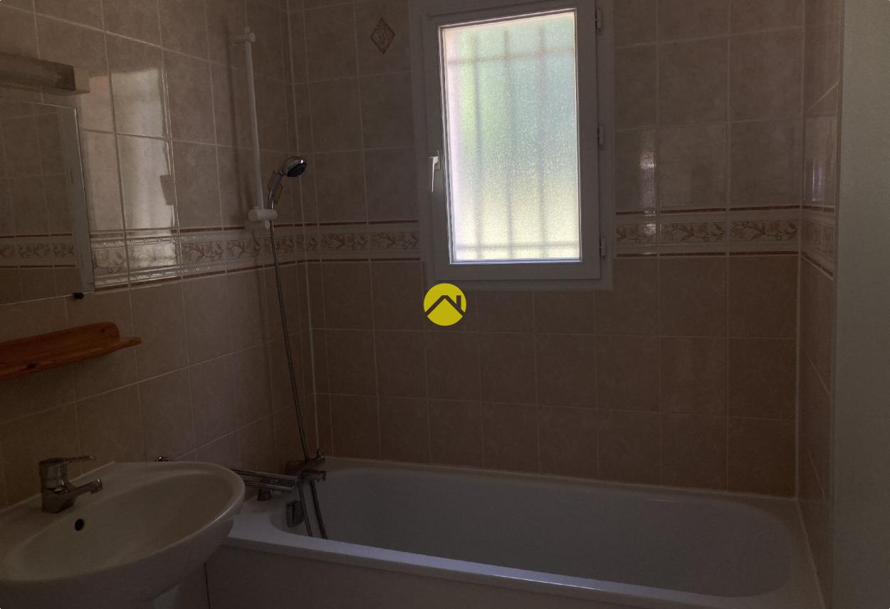 Maison 4 pièces 70 m² à Avord, photo 7