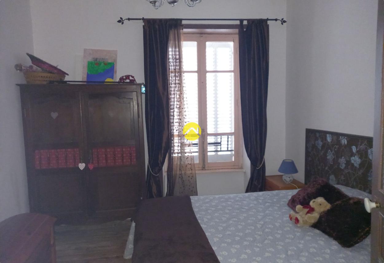 Maison 7 pièces 135 m² à Pierrefort, photo 6