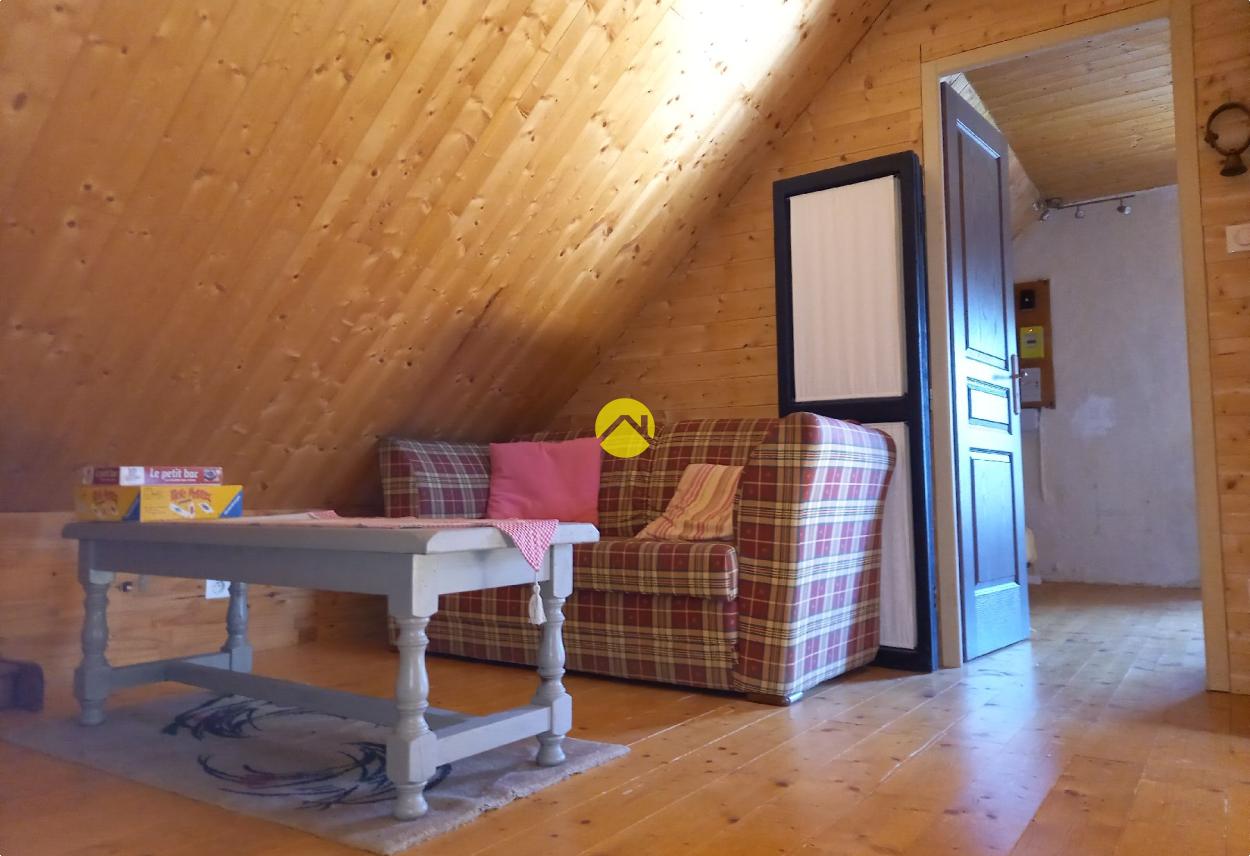 Maison 7 pièces 135 m² à Pierrefort, photo 11