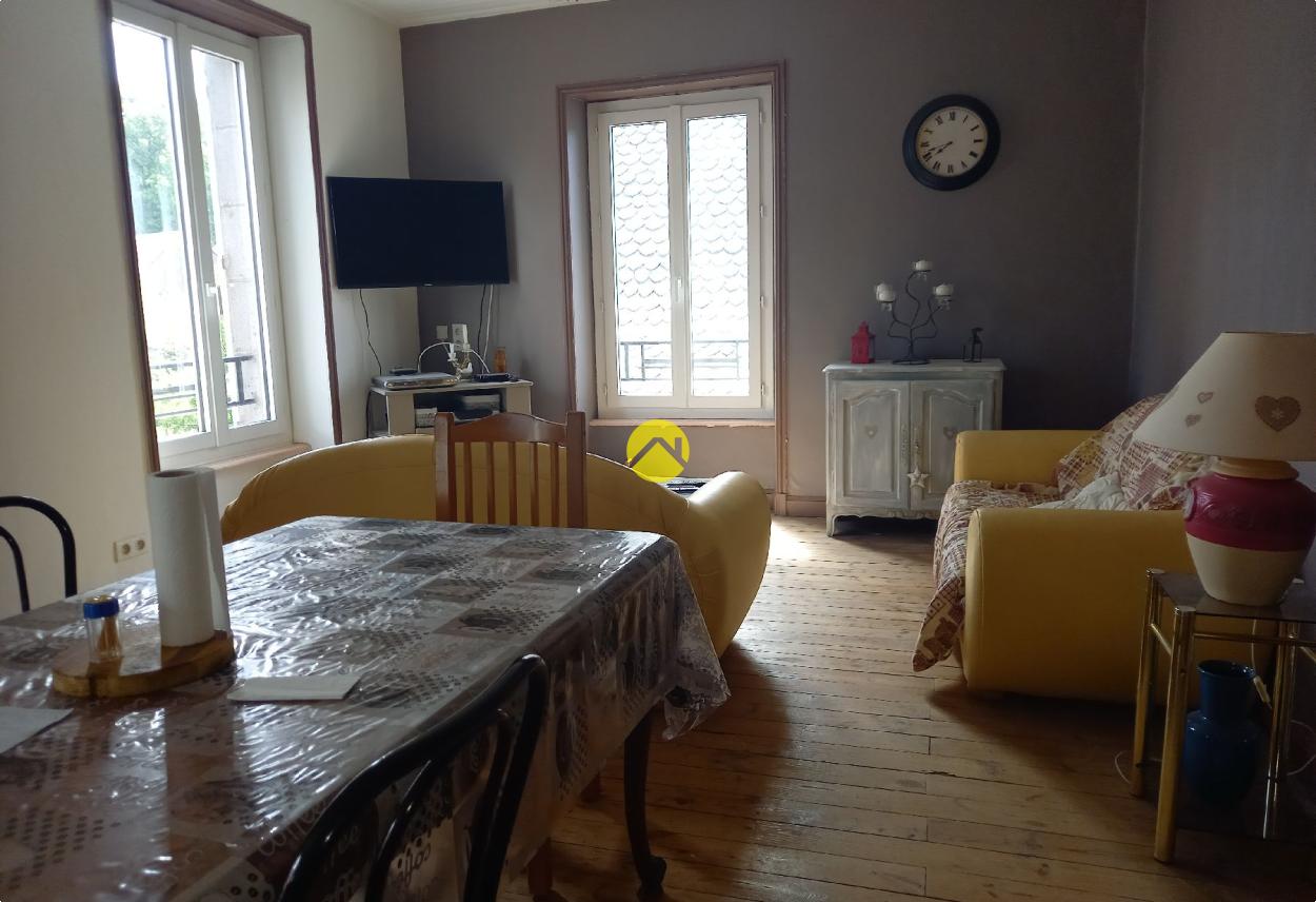 Maison 7 pièces 135 m² à Pierrefort, photo 7
