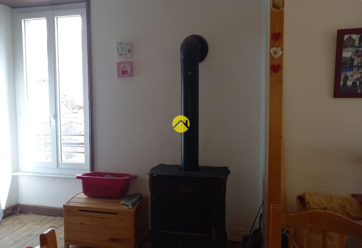 Maison 7 pièces 135 m² à Pierrefort, photo 9