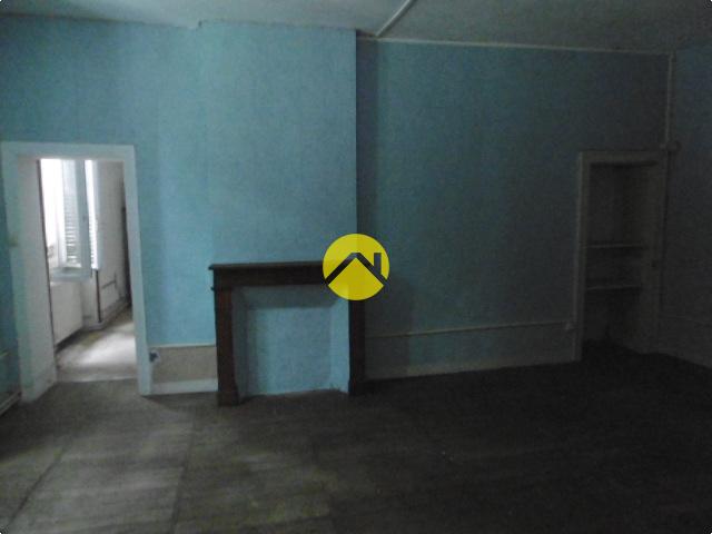 Immeuble 5 pièces 108 m² à Bélâbre, photo 5