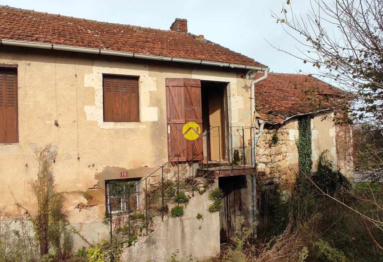 Maison 3 pièces 70 m² · à Montmarault · 70 m² · 25 000 €