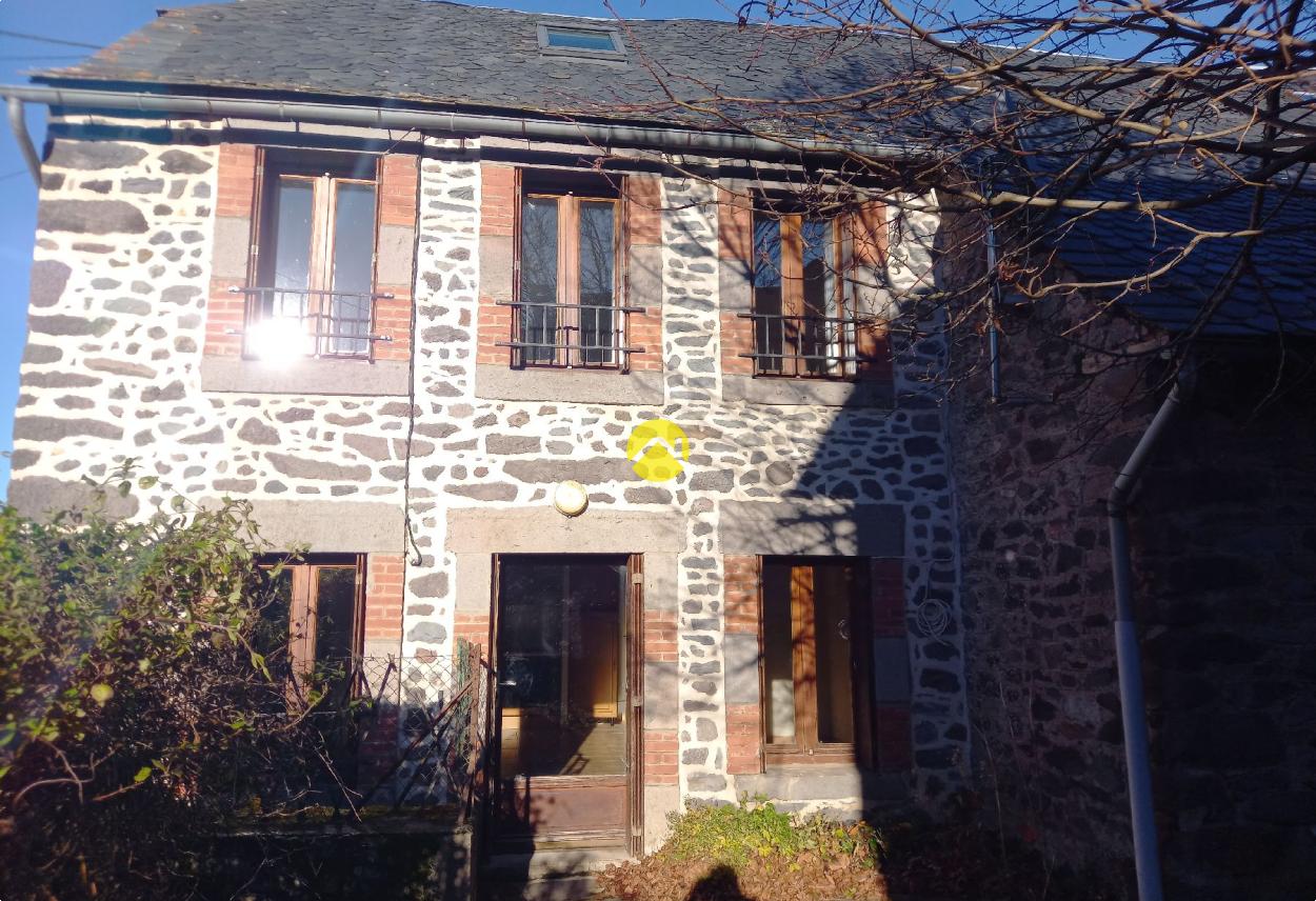 Maison 4 pièces 70 m² · à Allanche · 70 m² · 88 000 €