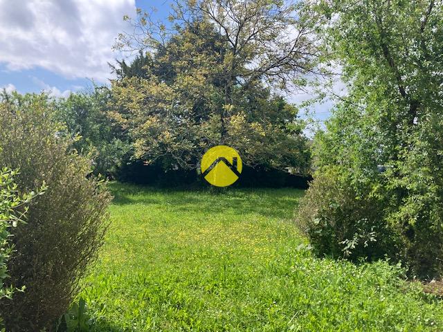 Terrain 1 pièce 35 m² · à Les Aix d'Angillon · 35 m² · 33 798 €