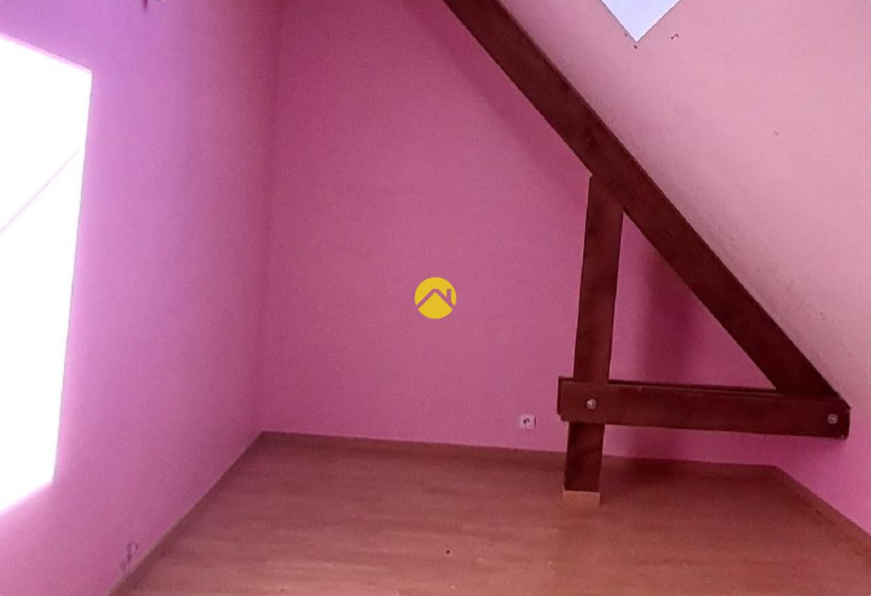Maison 11 pièces 229 m² à Gipcy, photo 12