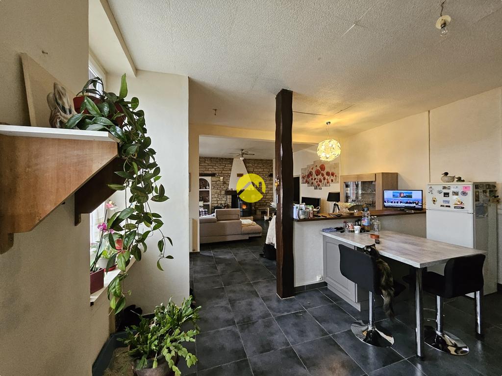 Maison 6 pièces 90 m² · à Nérondes · 90 m² · 105 000 €