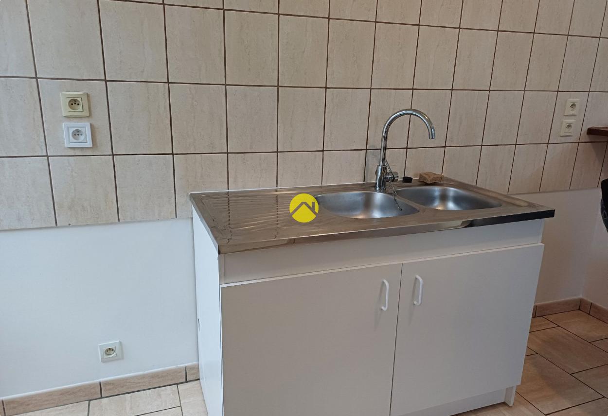 Immeuble 6 pièces 120 m² à Issoudun, photo 4