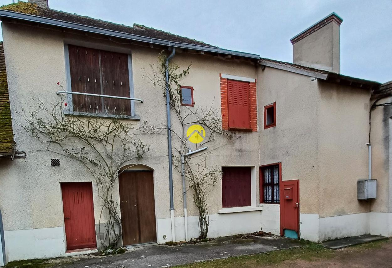 Maison 5 pièces 85 m² · à Gracay · 85 m² · 28 000 €