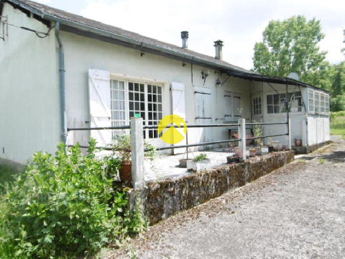 Maison 3 pièces 83 m² à Bélâbre, photo 2