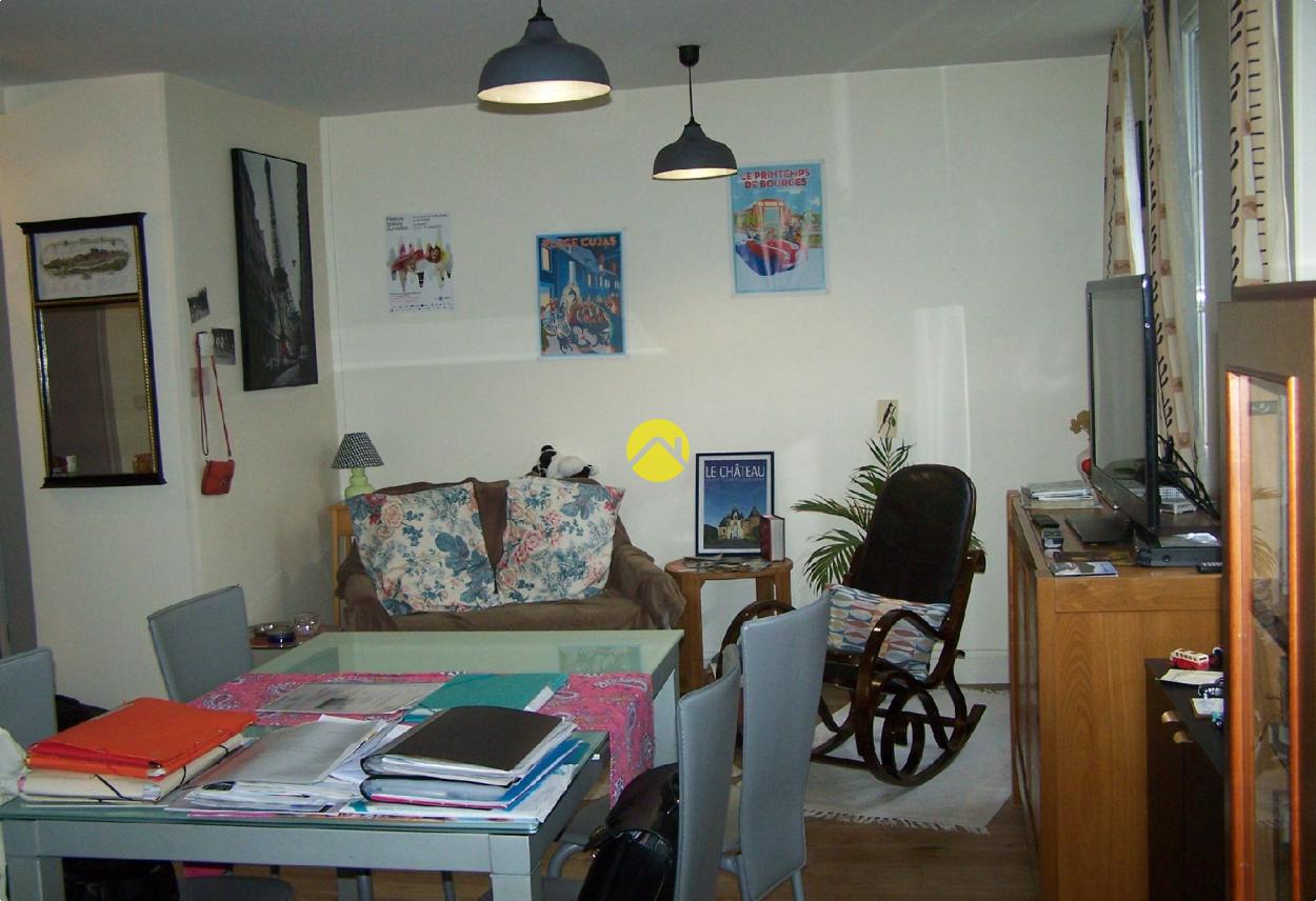 Appartement 3 pièces 50 m² à Saint Florent sur Cher, photo 2