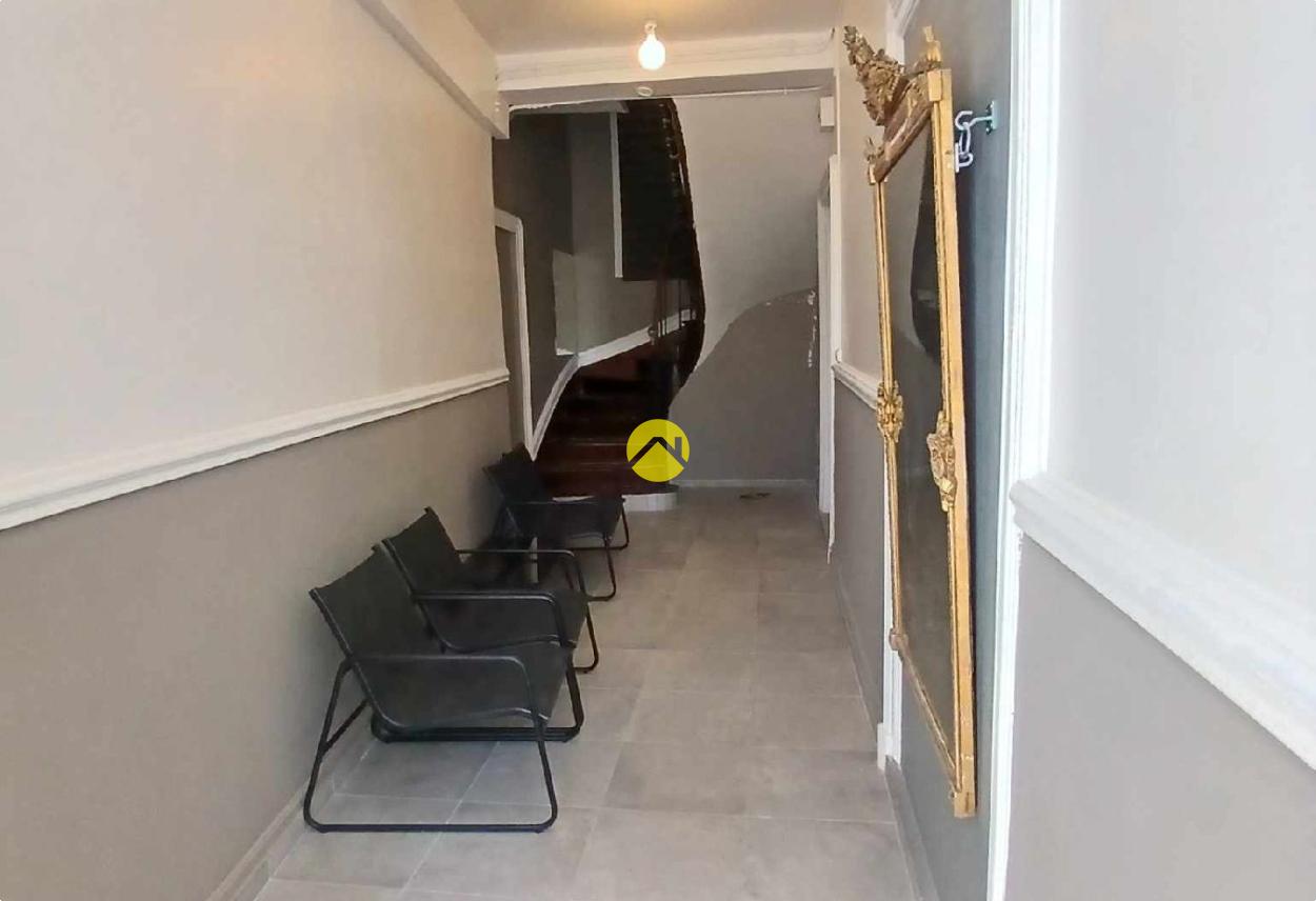 Appartement 7 pièces 190 m² à Néris-les-Bains, photo 14