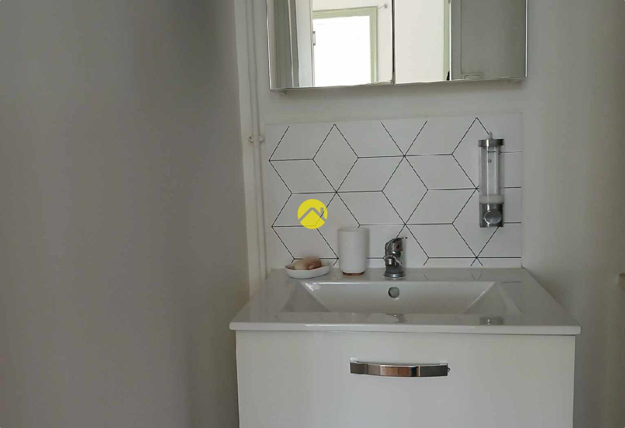 Appartement 7 pièces 190 m² à Néris-les-Bains, photo 11