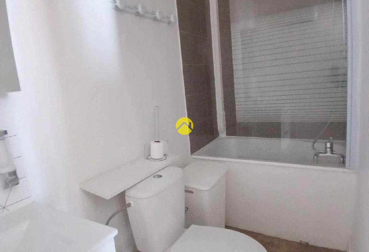 Appartement 7 pièces 190 m² à Néris-les-Bains, photo 10