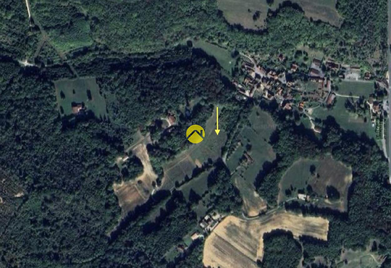 Joli terrain à batir au calme avec un surface de 4055m2 à Saint-Georges-de-Montclard, photo 5
