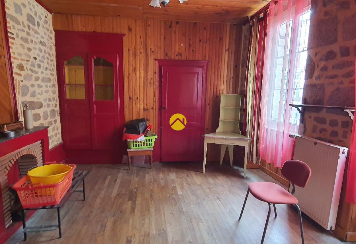 Maison 8 pièces 175 m² à Auzances, photo 3