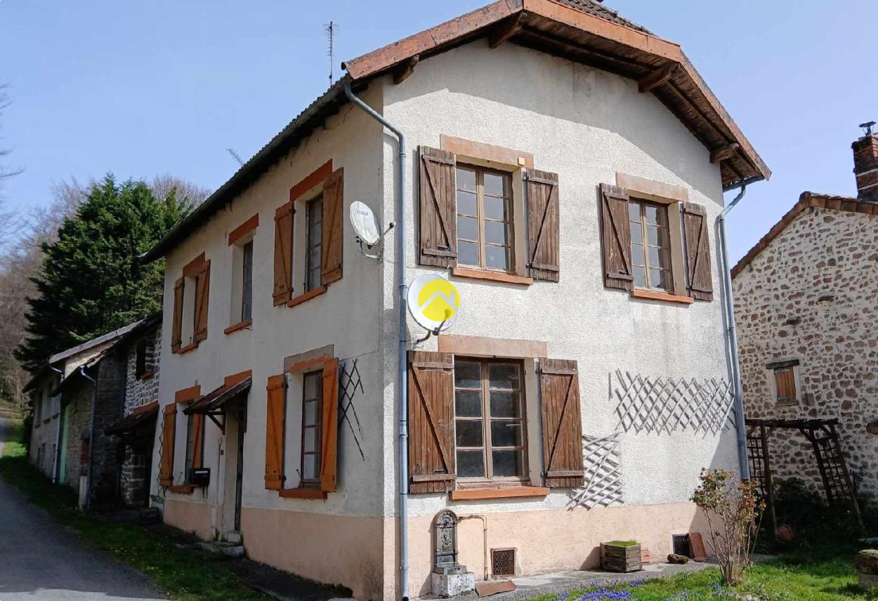 Maison 6 pièces 150 m² · à Saint-Sulpice-Laurière · 150 m² · 56 000 €