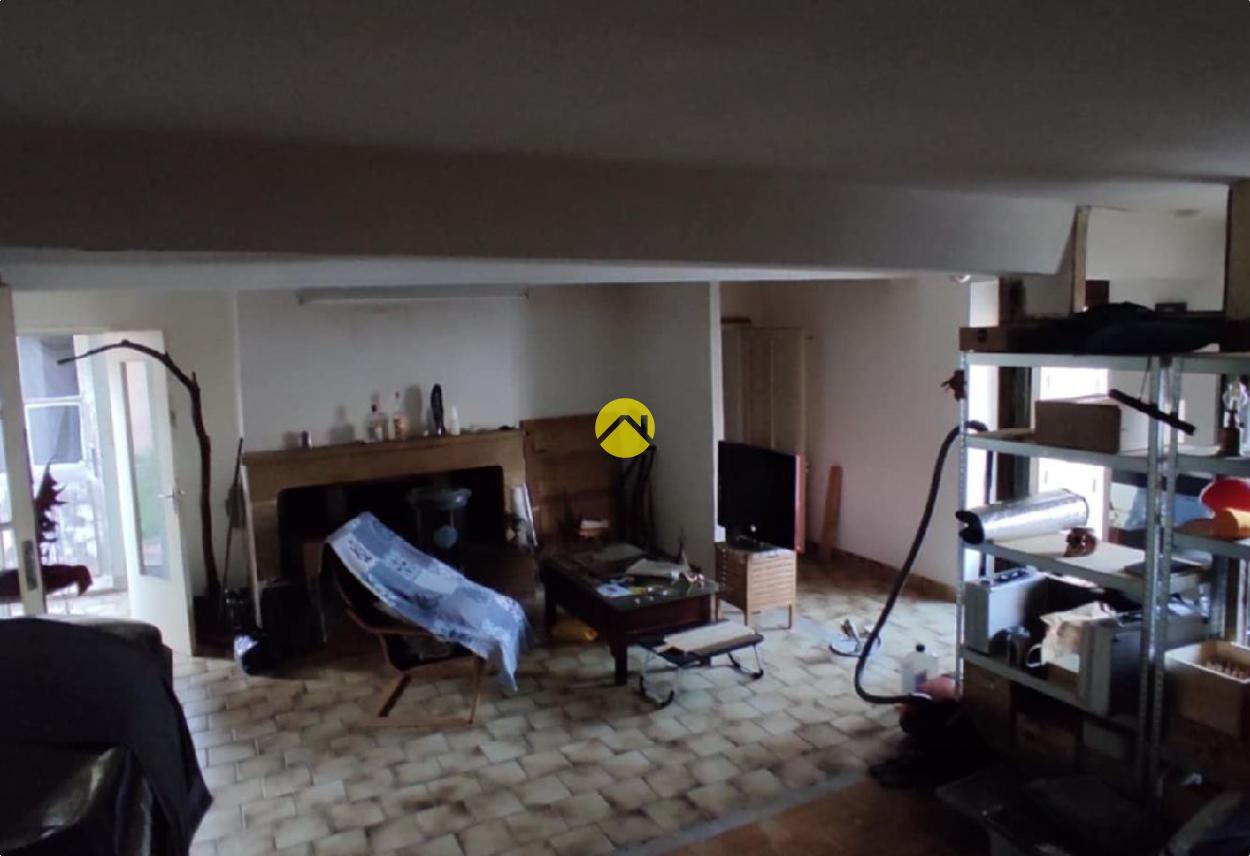 Maison 6 pièces 63 m² à Bourbon l'Archambault, photo 3