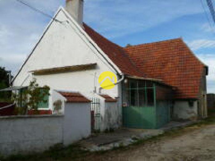 Maison 2 pièces 36 m² · à Saint Amand- Montrond · 36 m² · 47 500 €
