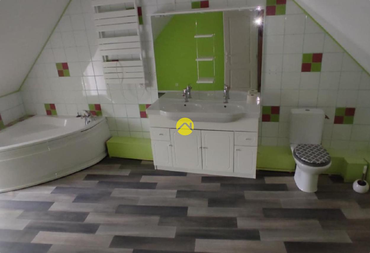 Maison 5 pièces 113 m² à Voussac, photo 3