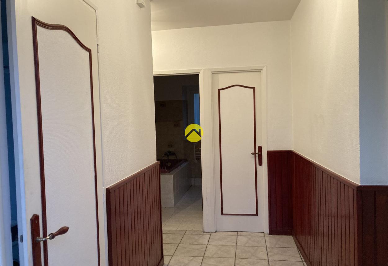 Maison 6 pièces 135 m² à Avord, photo 4