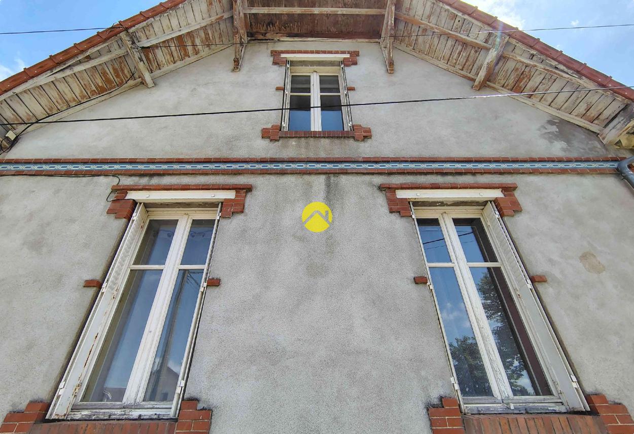 Maison 5 pièces 126 m² à Sancoins, photo 3