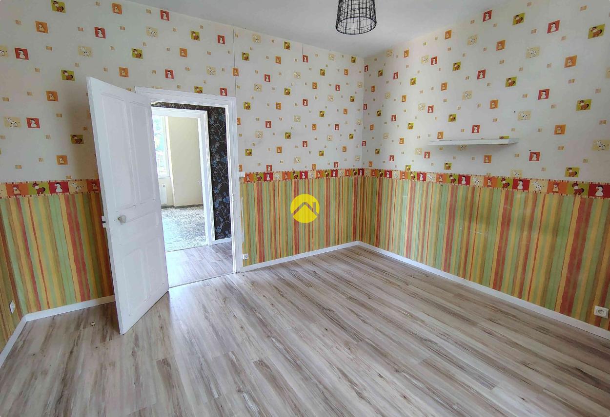 Maison 5 pièces 126 m² à Sancoins, photo 13