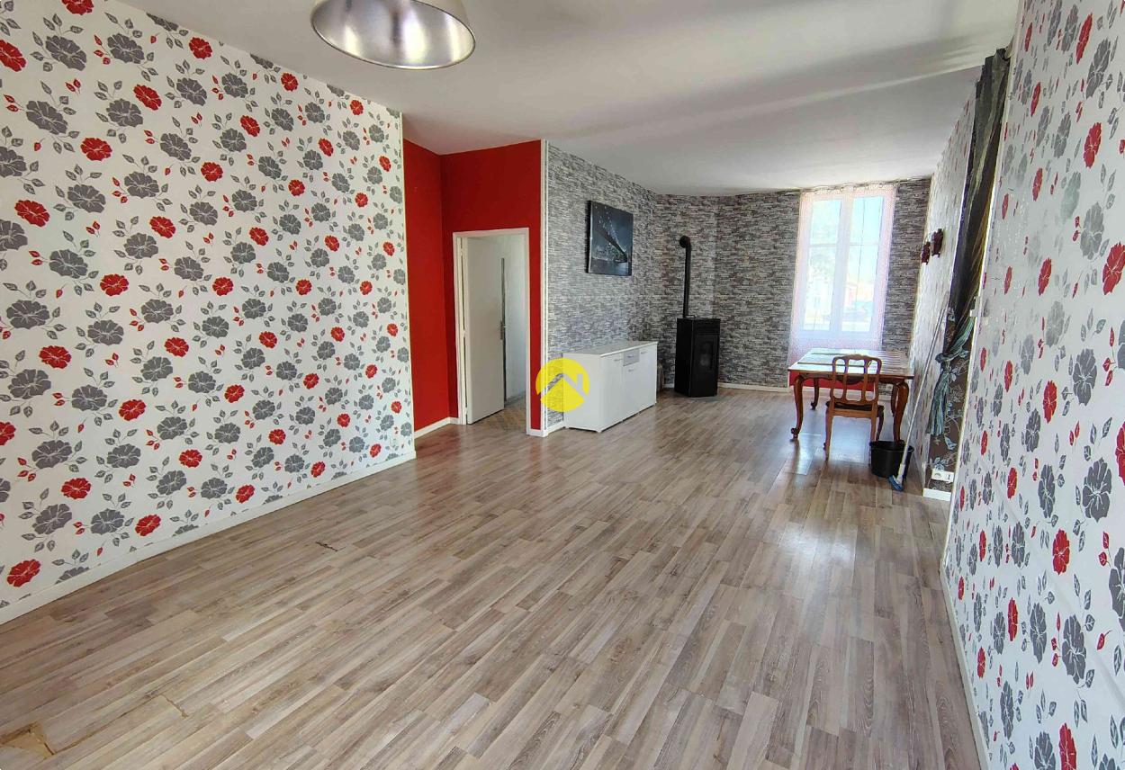 Maison 5 pièces 126 m² à Sancoins, photo 4