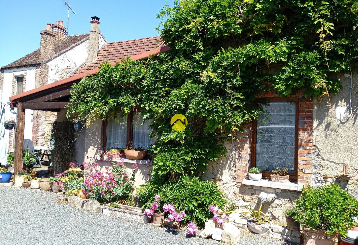 Maison 6 pièces 170 m² · à Montacher Villegardin · 170 m² · 192 600 €
