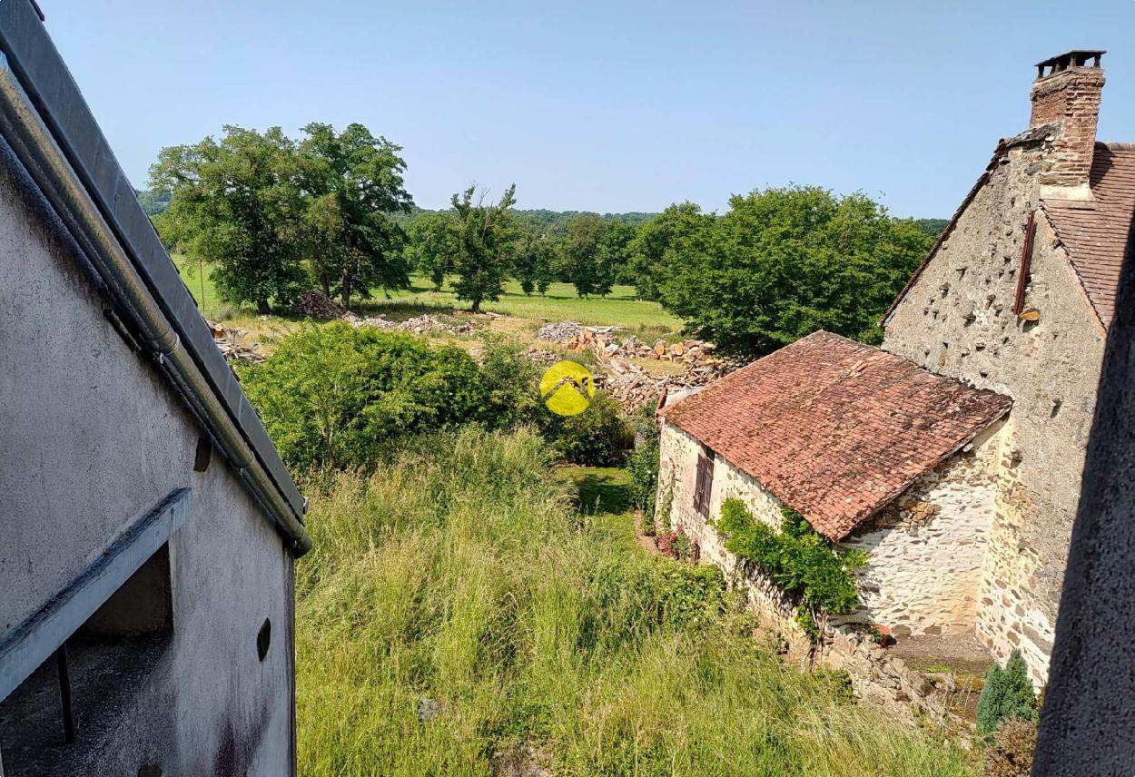 Maison 6 pièces 122 m² à Dun le Palestel, photo 2